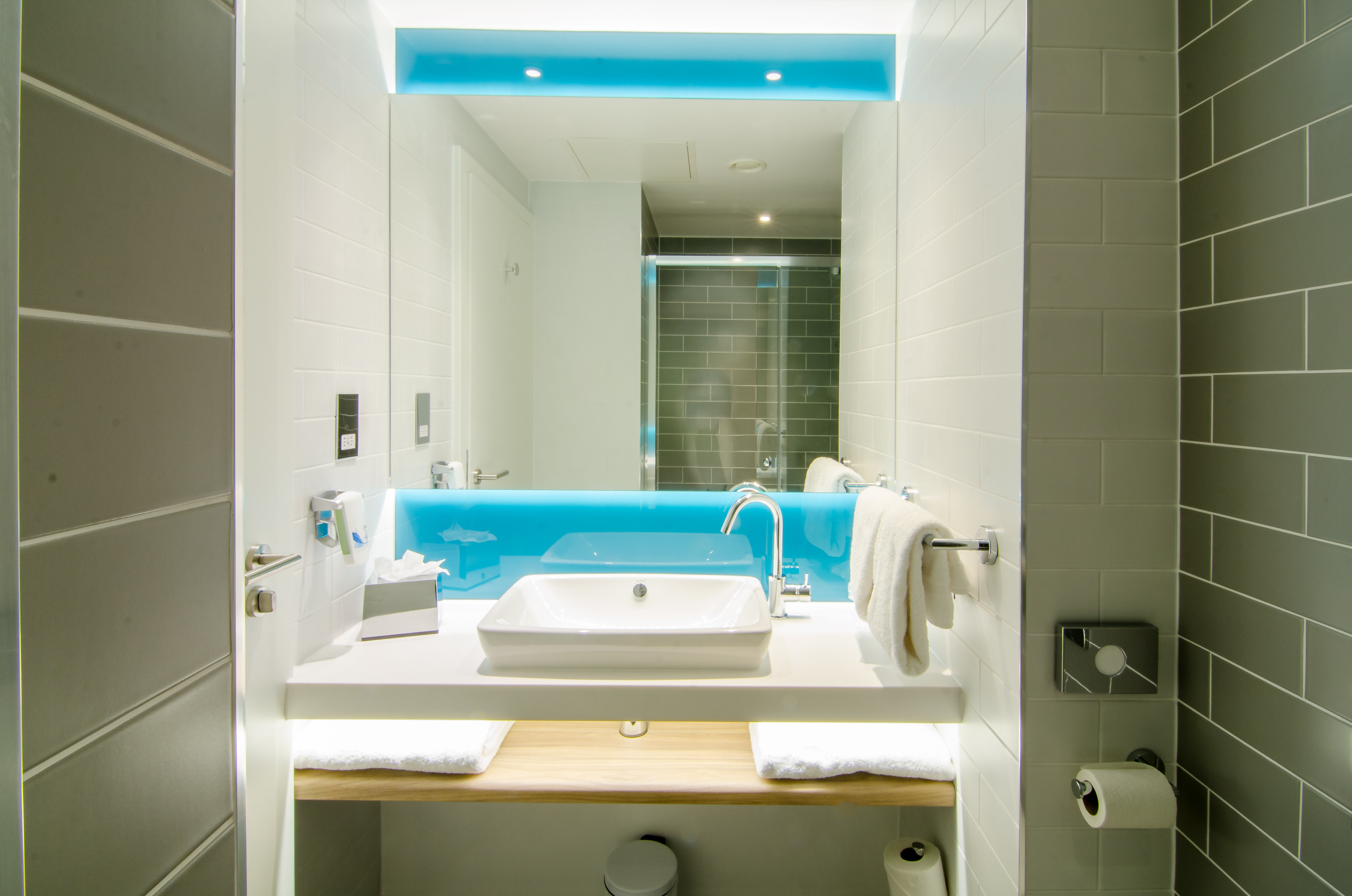 holiday inn express london ealing