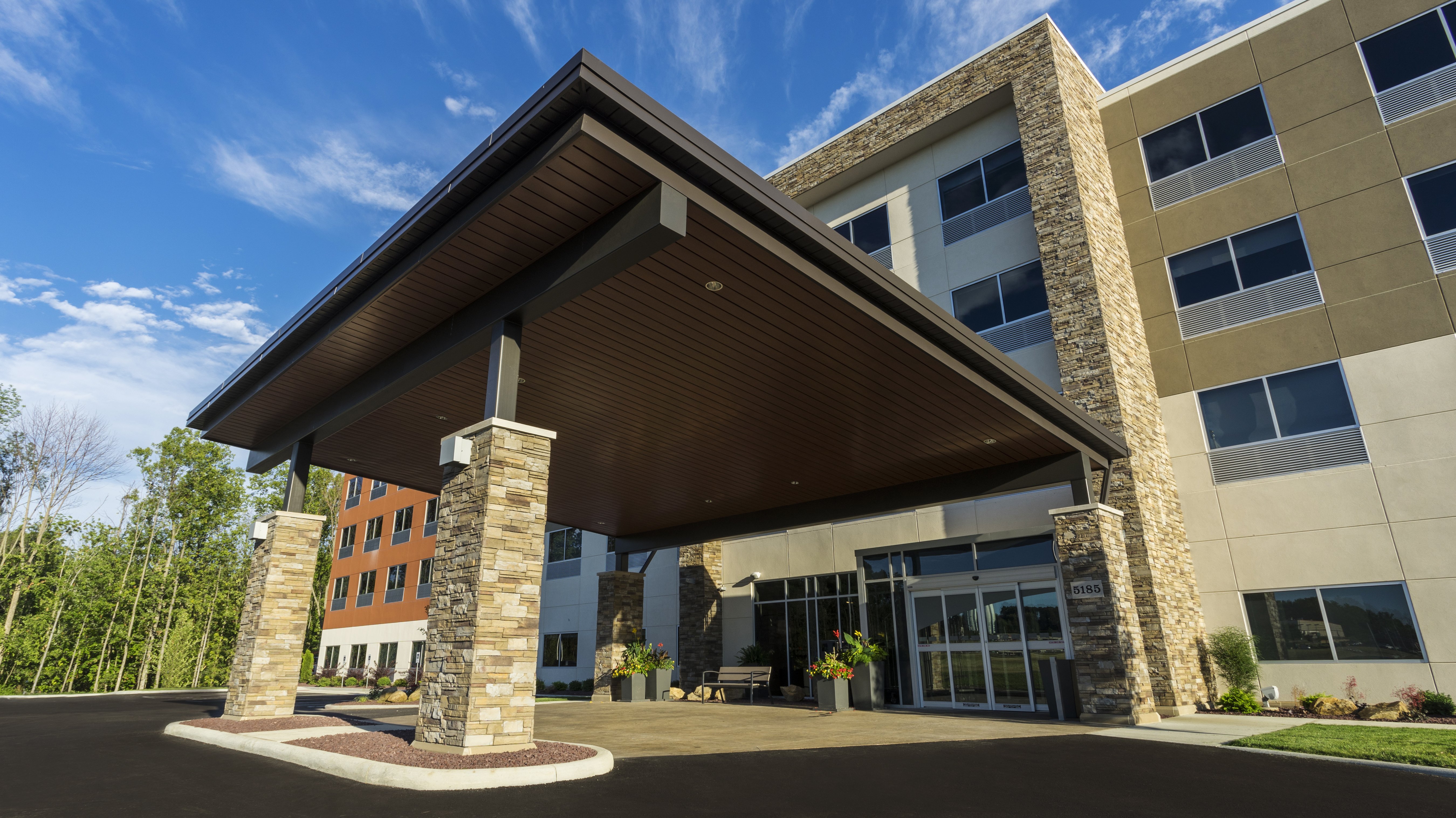 holiday inn express and suites medina by ihg