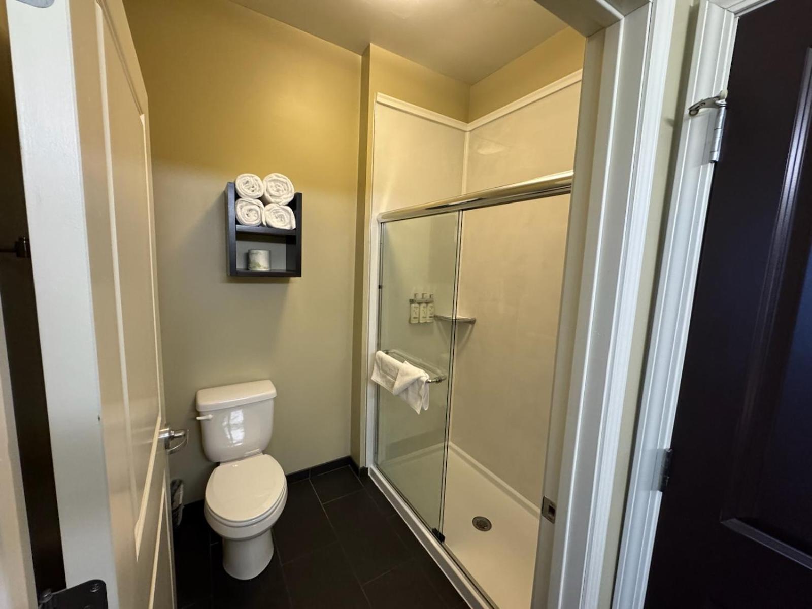 staybridge suites marquette by ihg