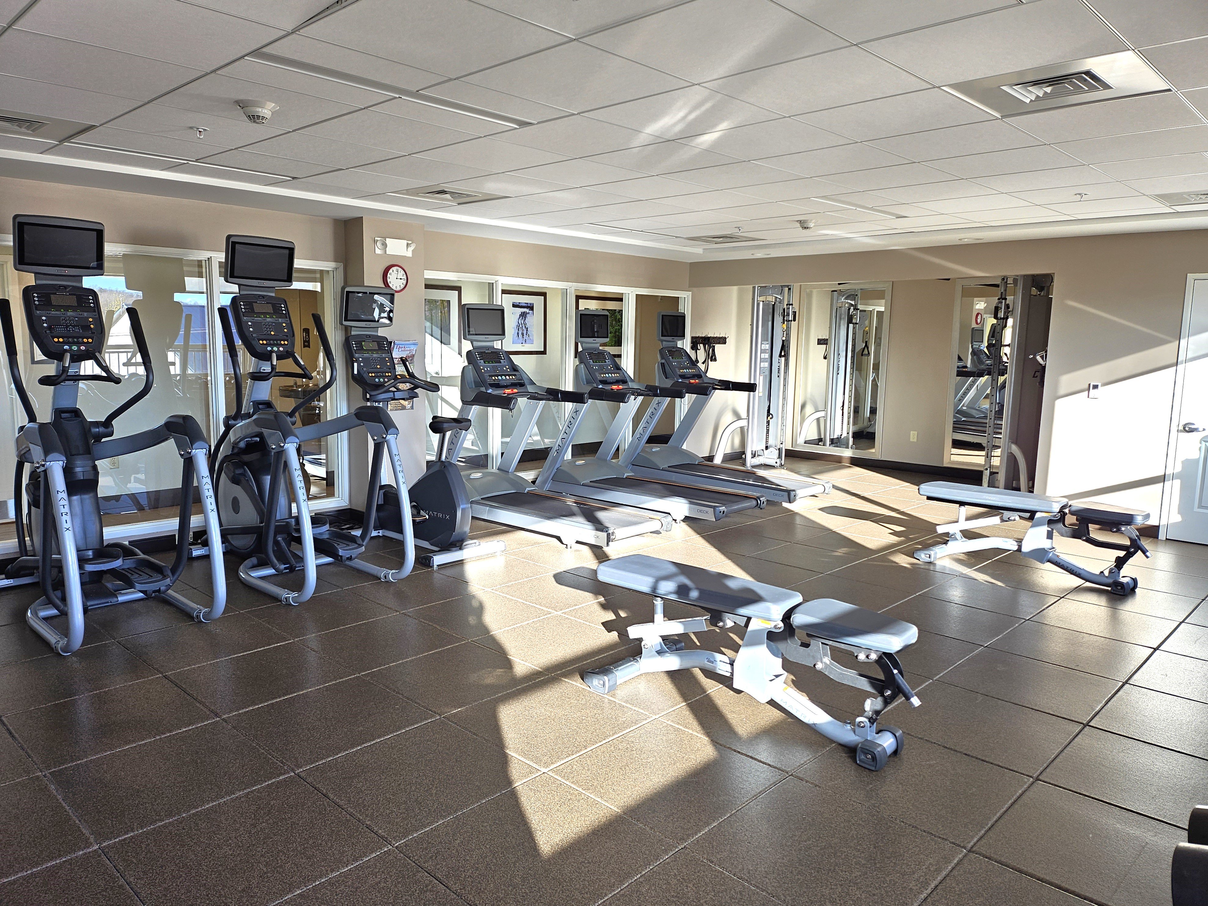 staybridge suites marquette by ihg