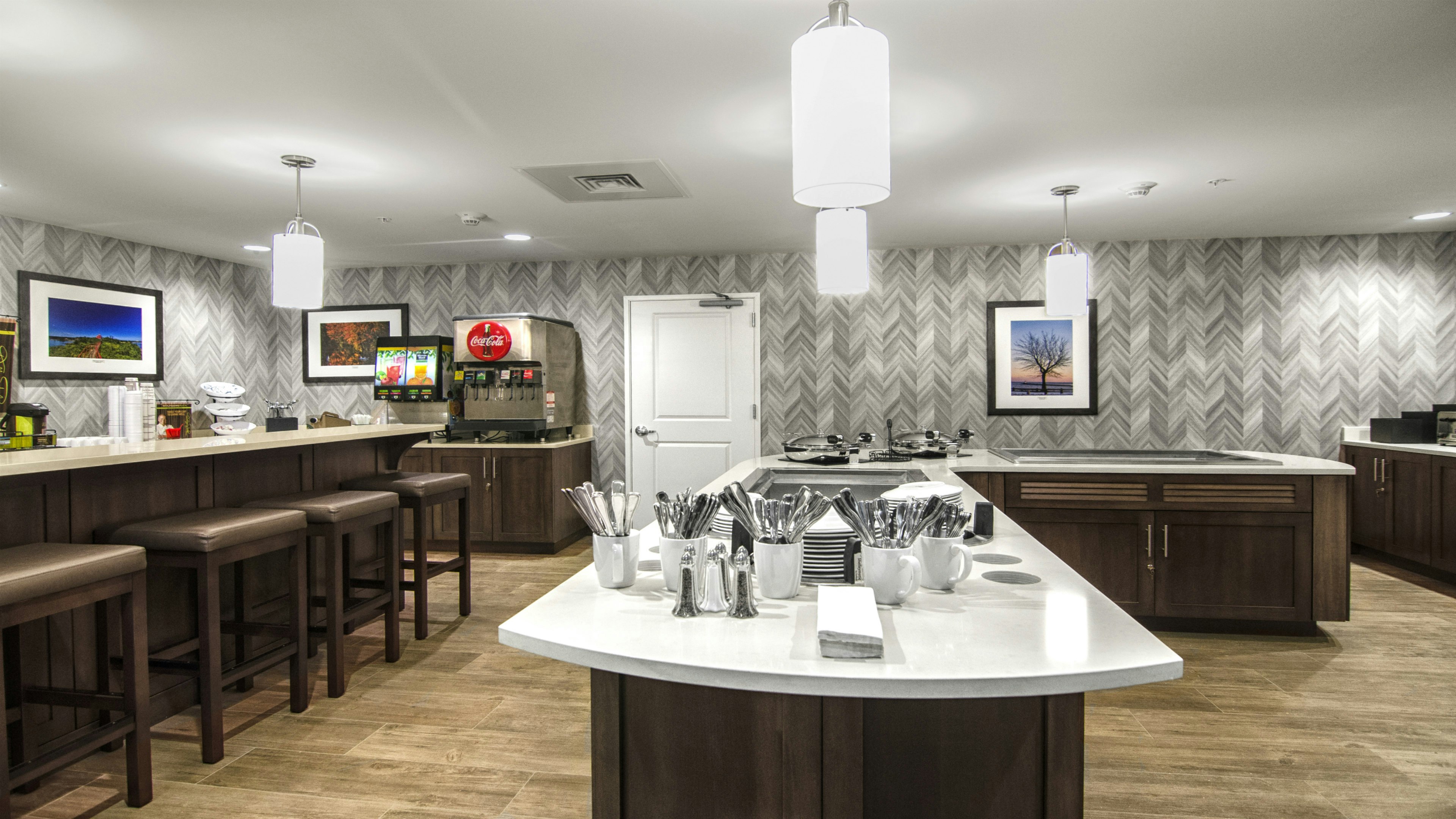 staybridge suites marquette by ihg