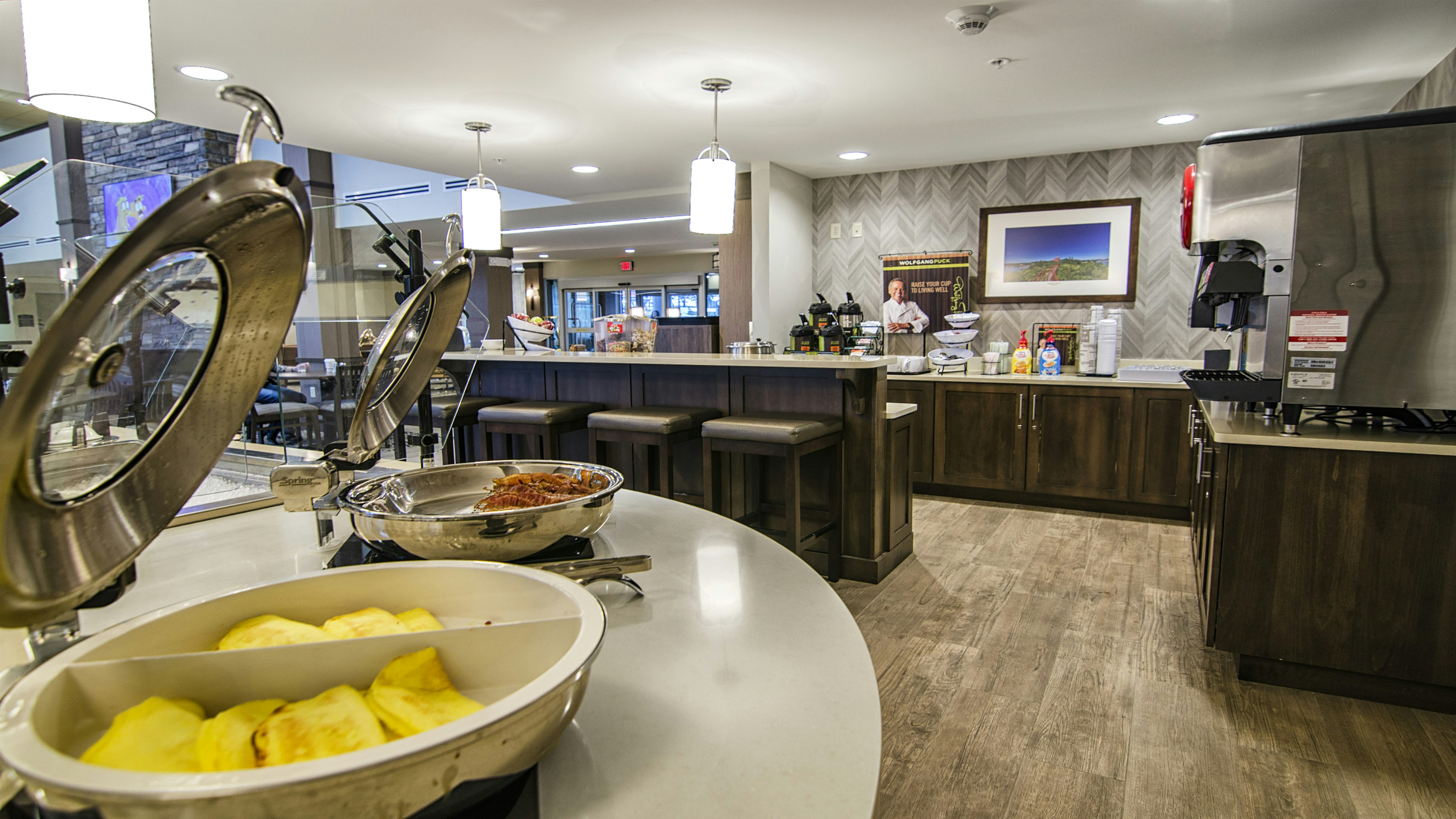 staybridge suites marquette by ihg