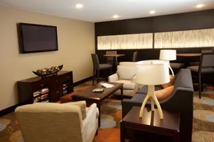 staybridge suites marquette by ihg