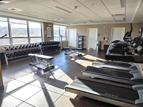 staybridge suites marquette by ihg