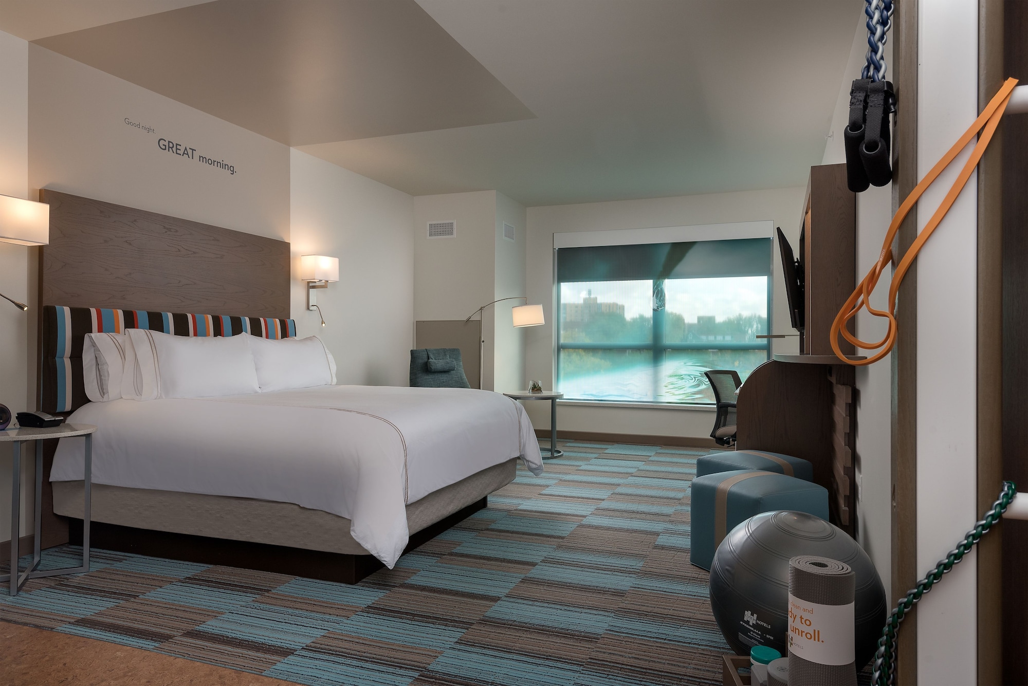 even hotel omaha downtown old market by ihg