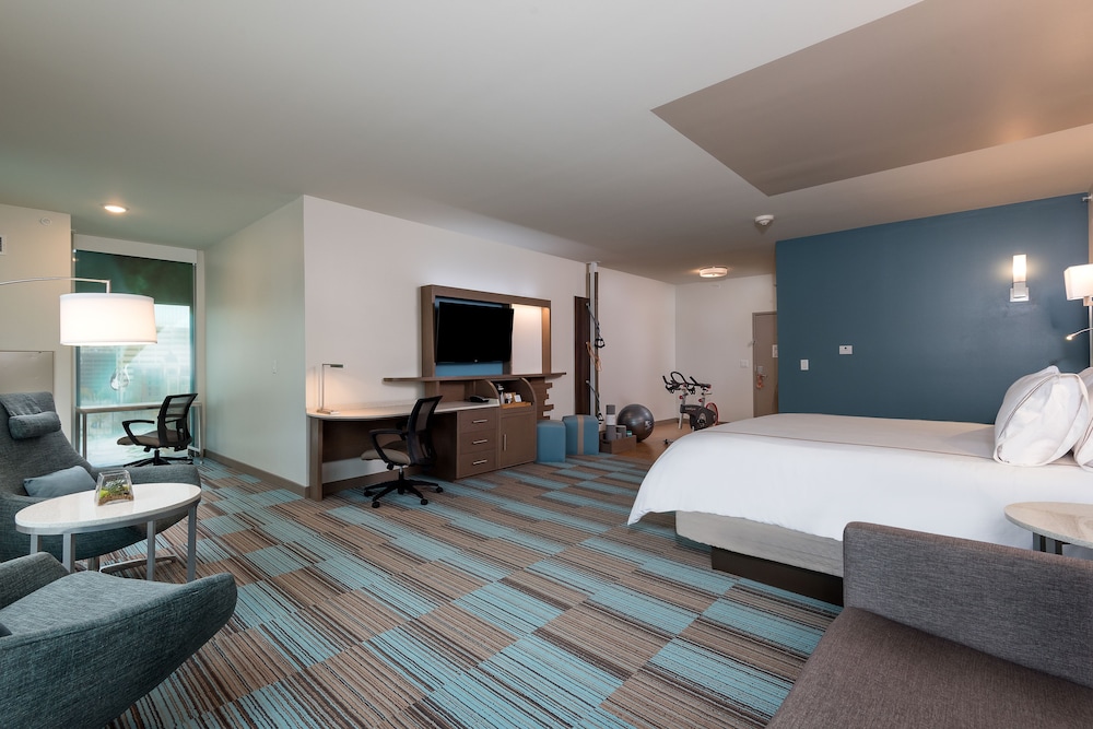 even hotel omaha downtown old market by ihg