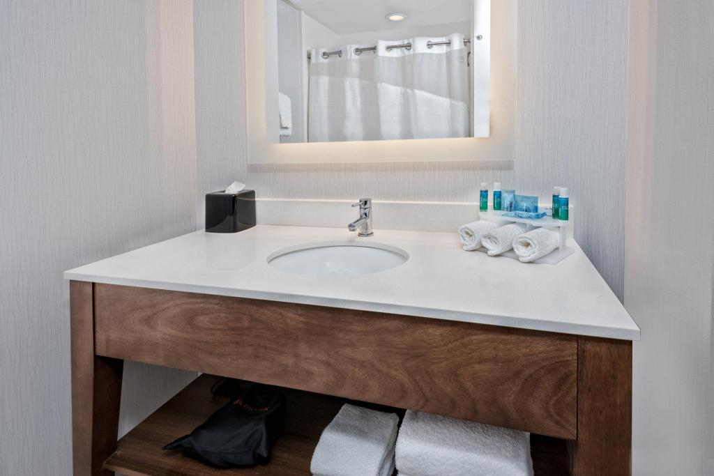 holiday inn express and suites round rock austin n