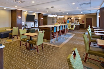 hampton inn by hilton west bloomfield novi