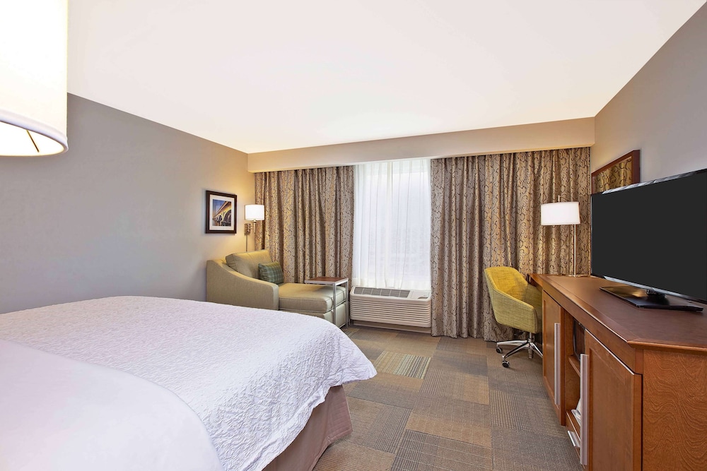 hampton inn by hilton west bloomfield novi