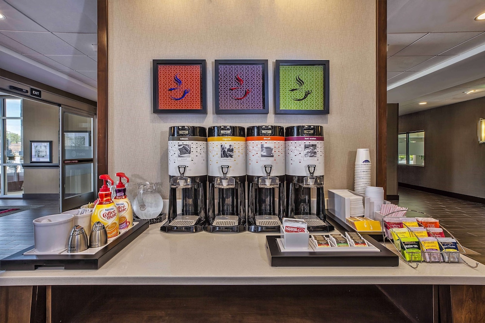 hampton inn by hilton west bloomfield novi