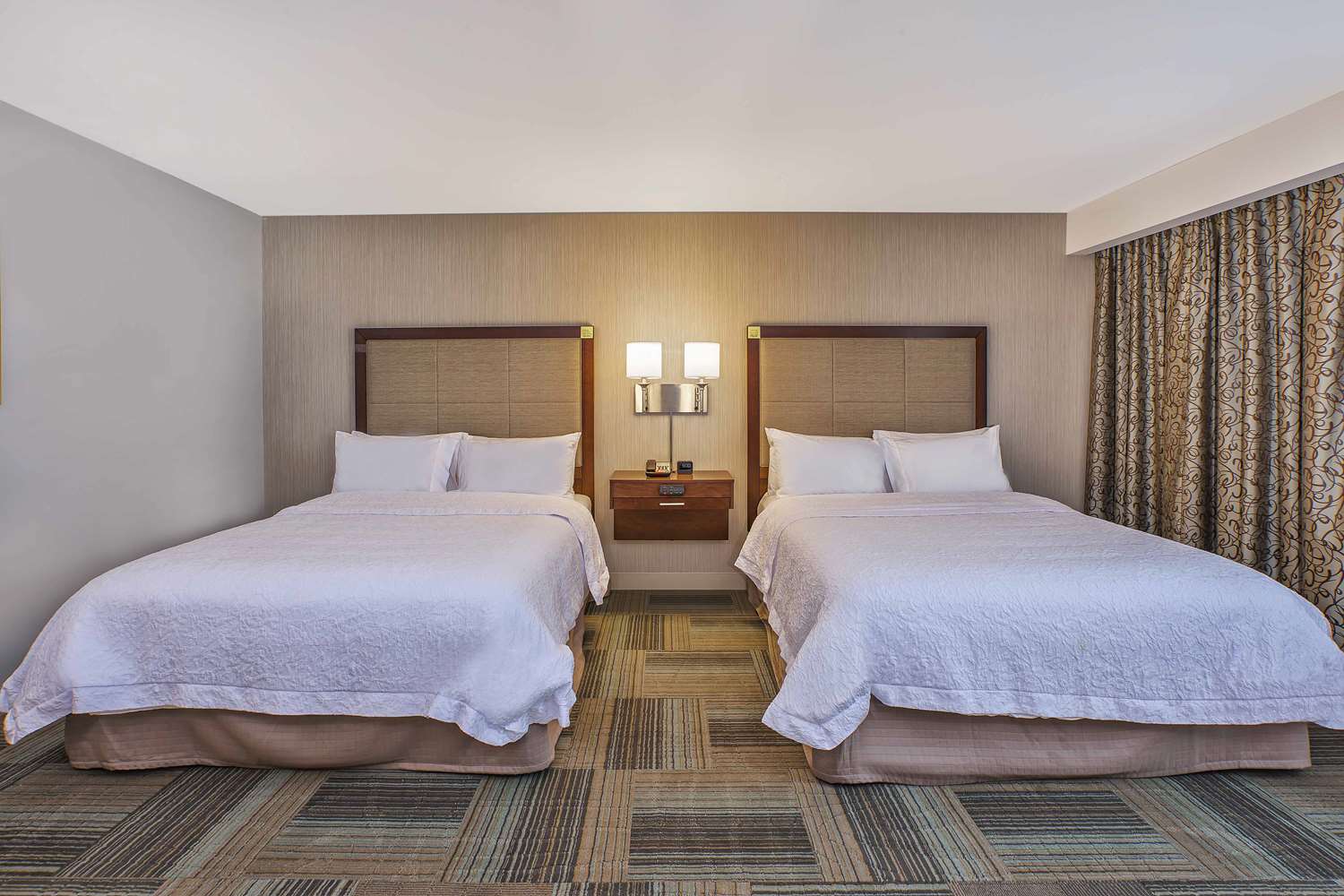 hampton inn by hilton west bloomfield novi