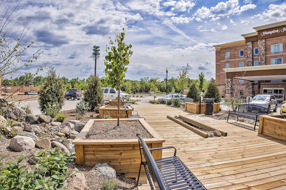 hampton inn by hilton west bloomfield novi