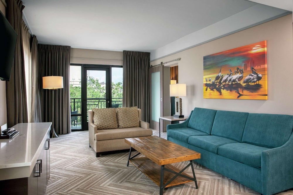 hilton garden inn mobile downtown