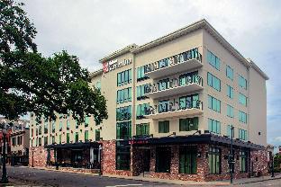 hilton garden inn mobile downtown