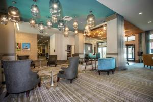 hilton garden inn mobile downtown