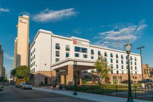 hilton garden inn mobile downtown