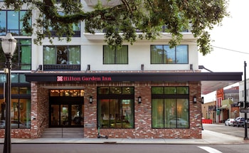 hilton garden inn mobile downtown