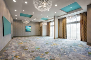 hilton garden inn mobile downtown