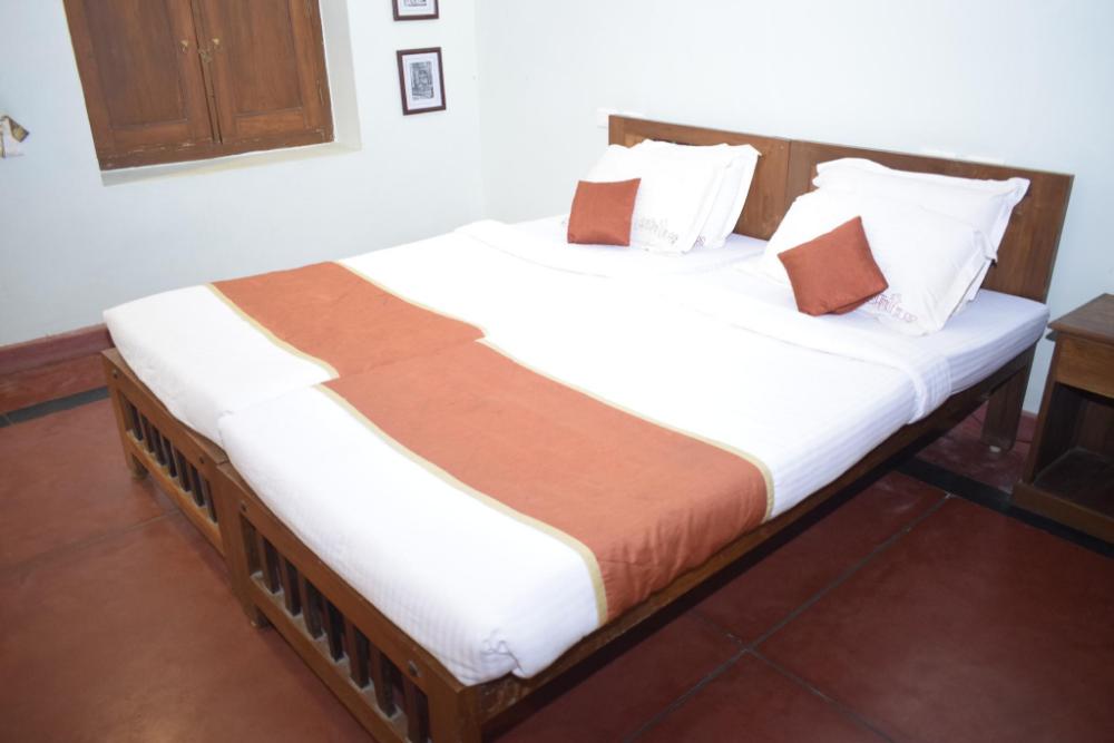 saradharam heritage hotel lakshmi vilas
