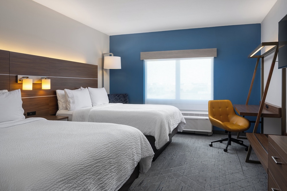 holiday inn express and suites trinity by ihg