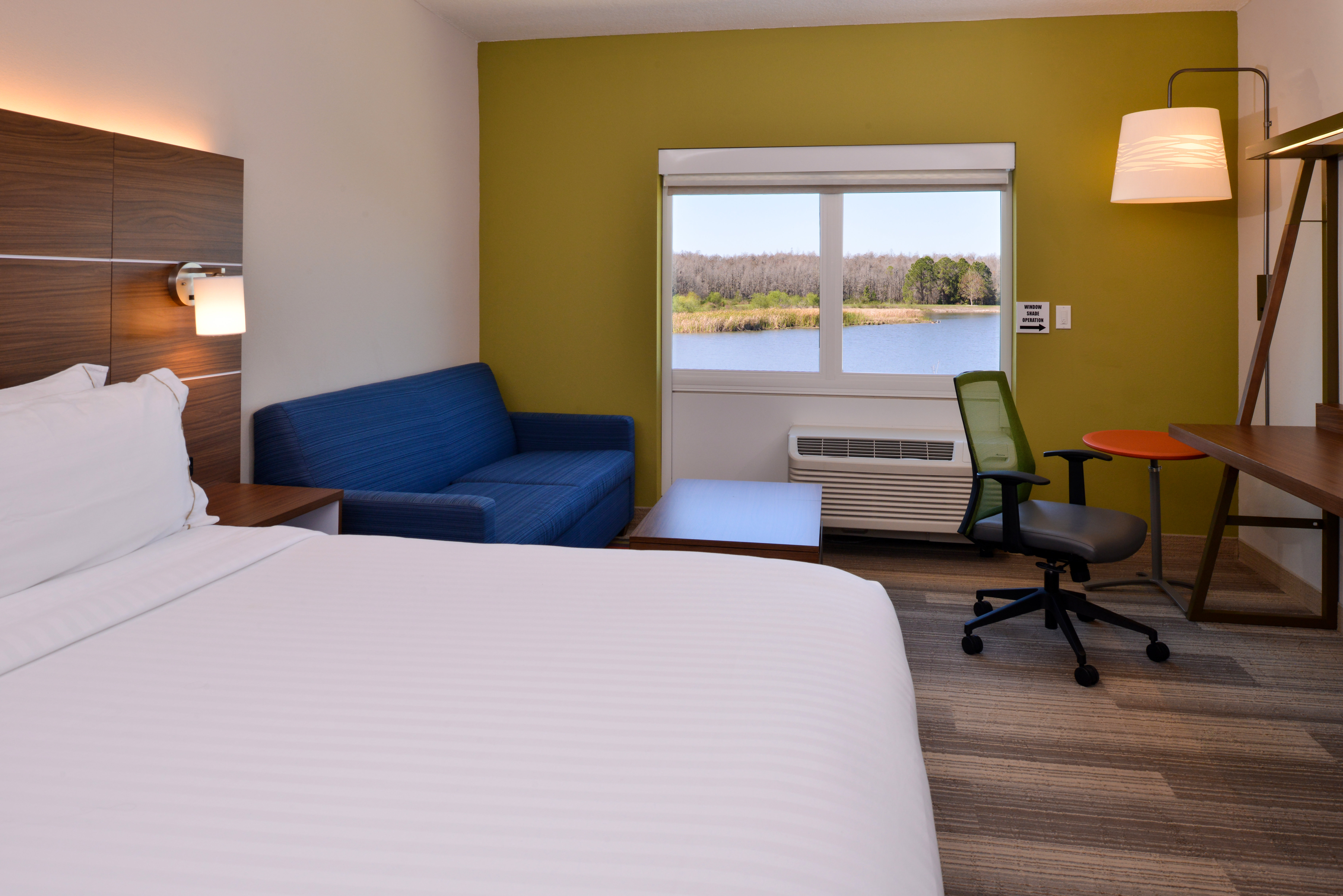 holiday inn express and suites trinity by ihg