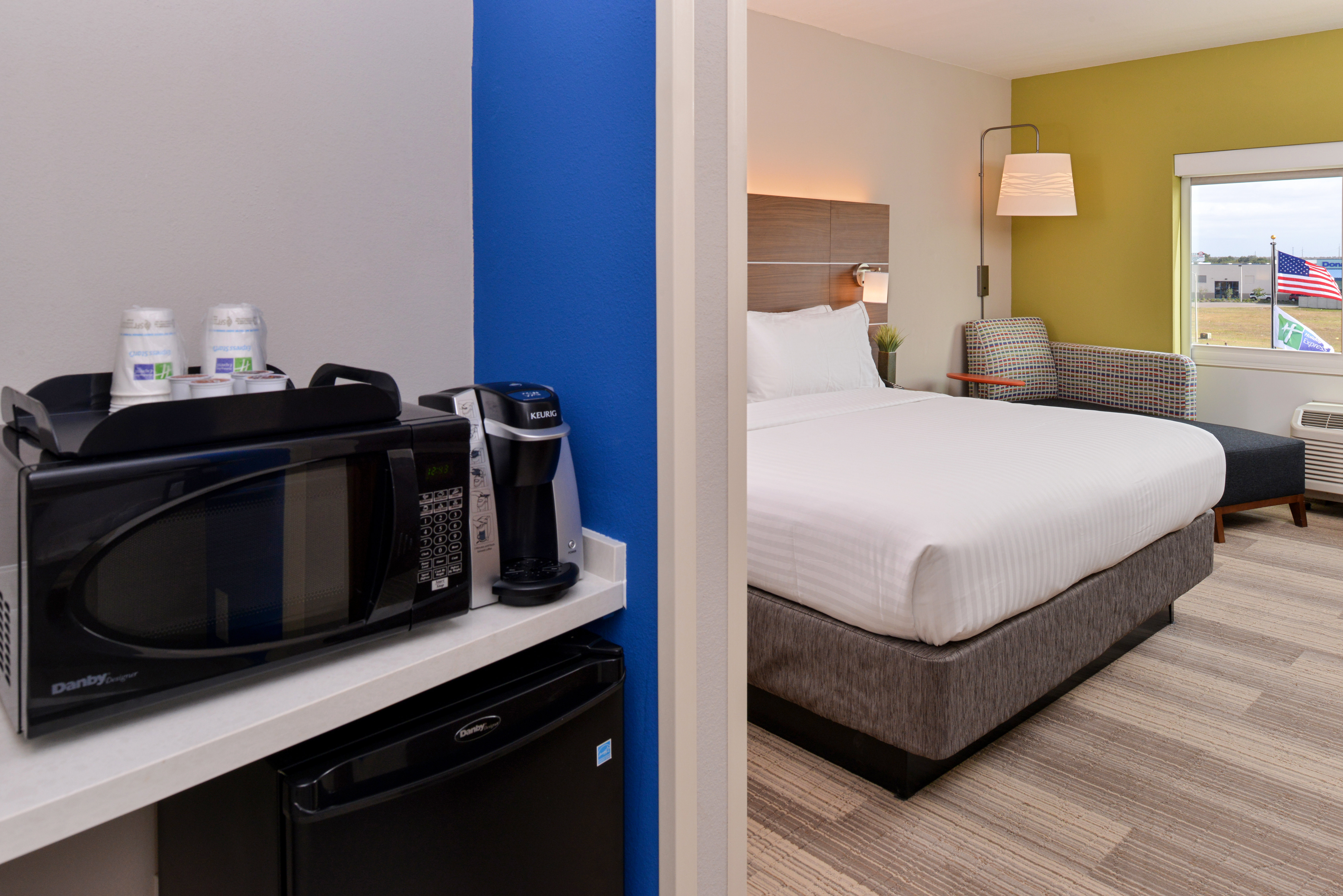 holiday inn express and suites trinity by ihg