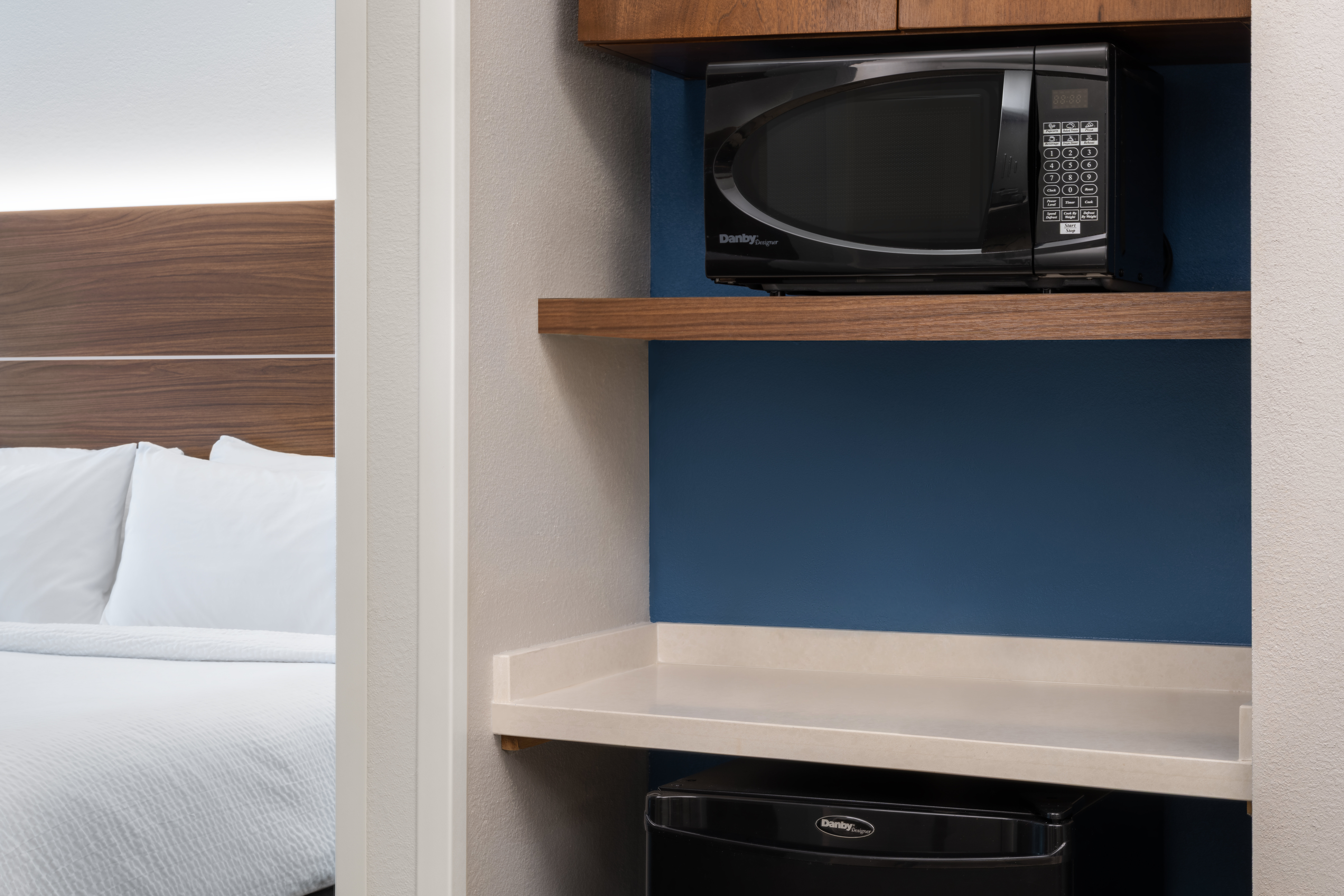holiday inn express and suites trinity by ihg