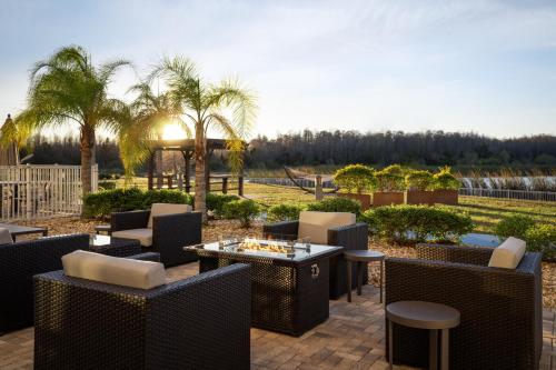 holiday inn express and suites trinity by ihg