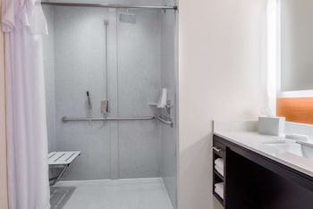 home2 suites by hilton atlanta downtown