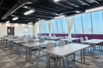 home2 suites by hilton atlanta downtown