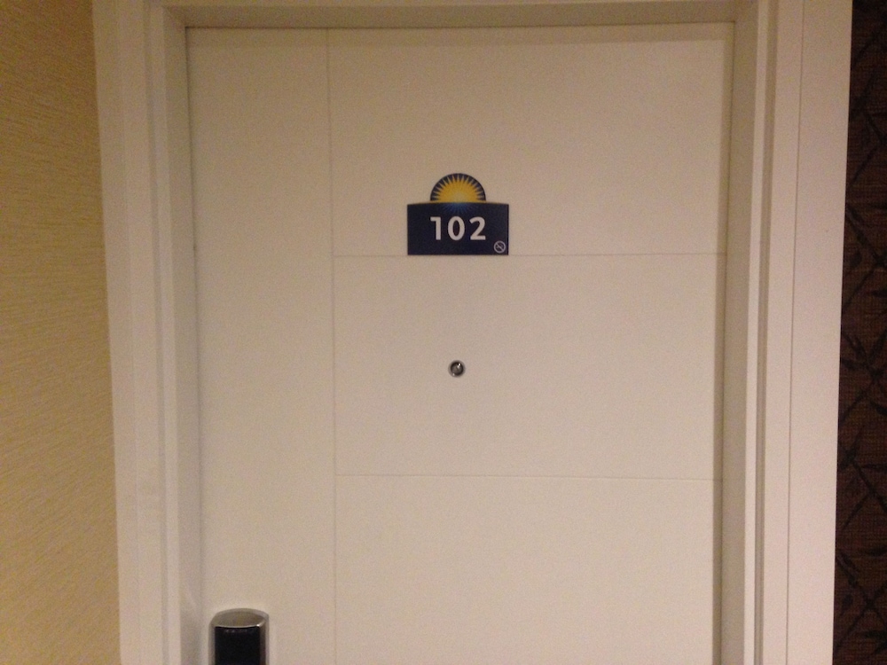 days inn by wyndham sylvan lake