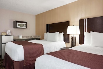 days inn by wyndham sylvan lake