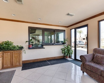 Rodeway Inn,Near Pasadena Little Theatre,2 star