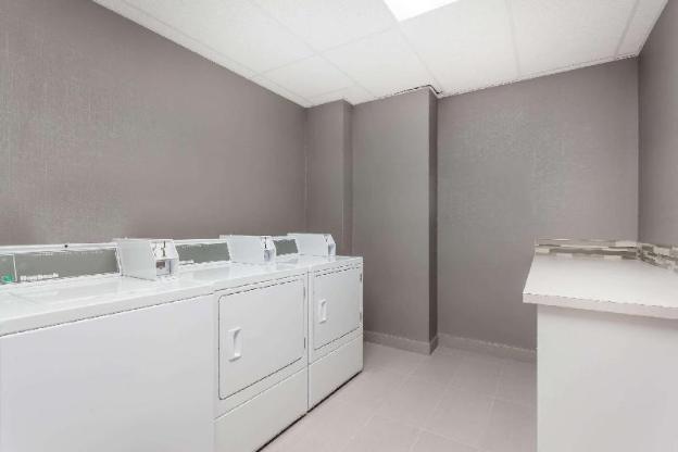 best western plus airdrie gateway