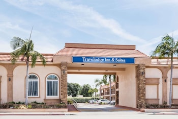 Travelodge Inn & Suites By Wyndham Bell Los Angeles Area,Bell Gardens>>Bell,2 star