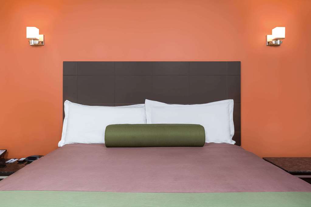 travelodge inn and suites by wyndham bell los angeles area