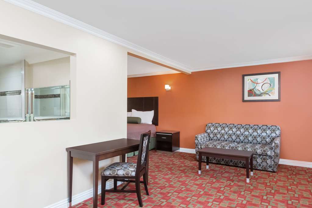 travelodge inn and suites by wyndham bell los angeles area