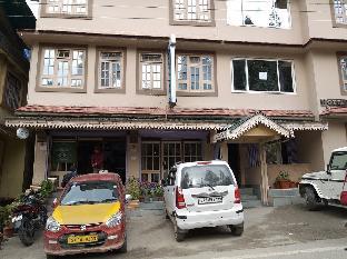 hotel ravongla star