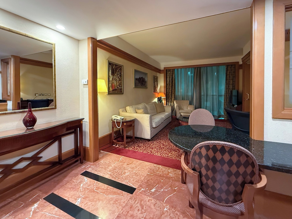 holiday inn kuwait al thuraya city by ihg