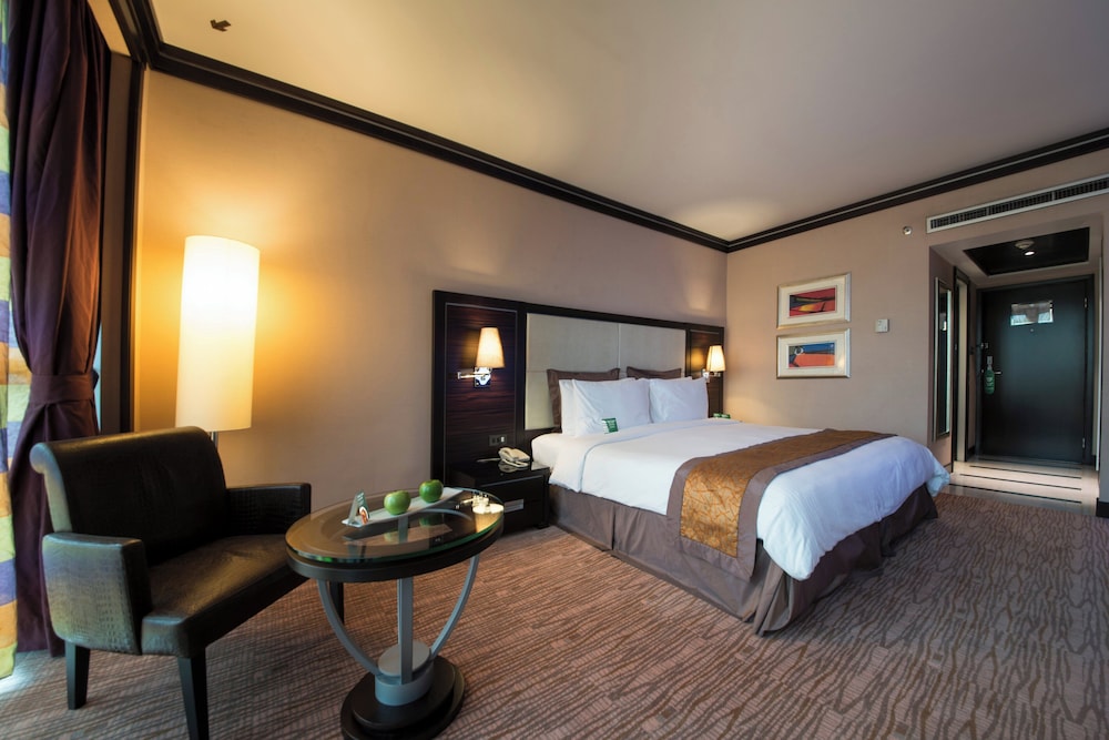 holiday inn kuwait al thuraya city by ihg
