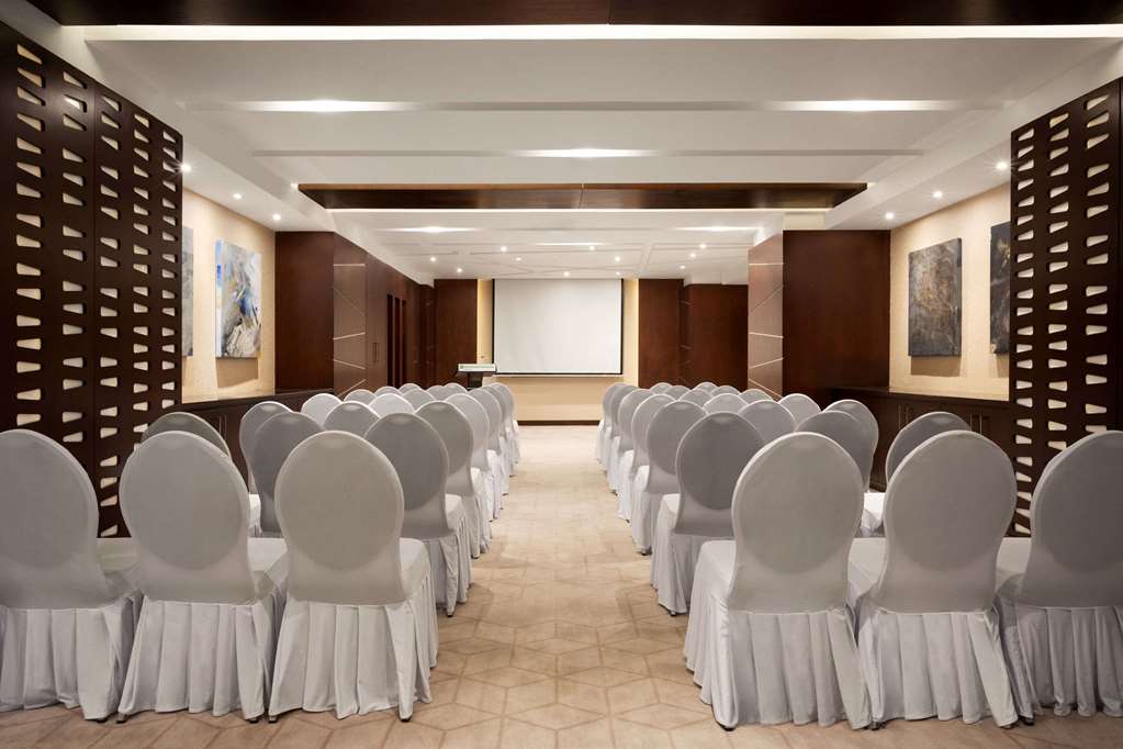 wyndham garden manama