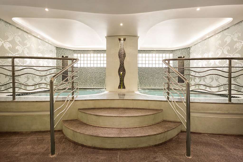 wyndham garden manama