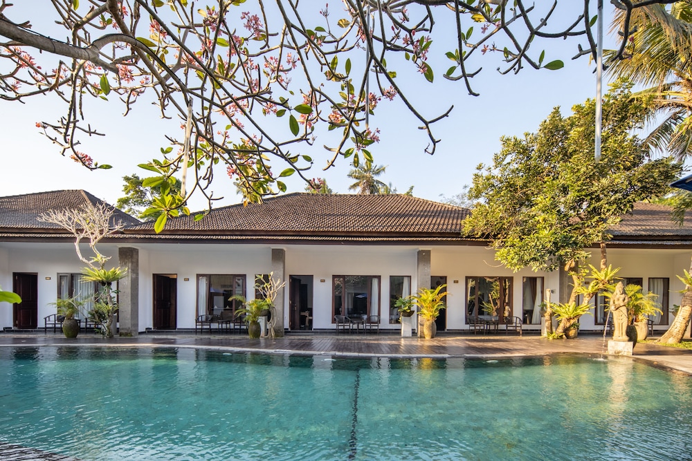 ubud raya boutique hotel