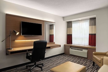 microtel inn and suites by wyndham kirkland lake