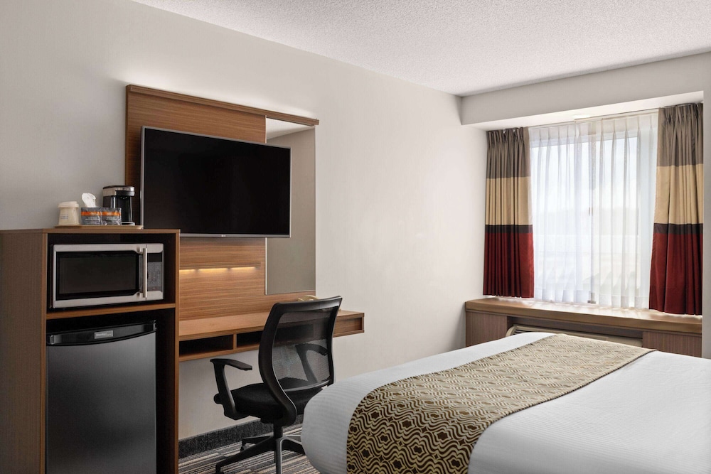 microtel inn and suites by wyndham kirkland lake