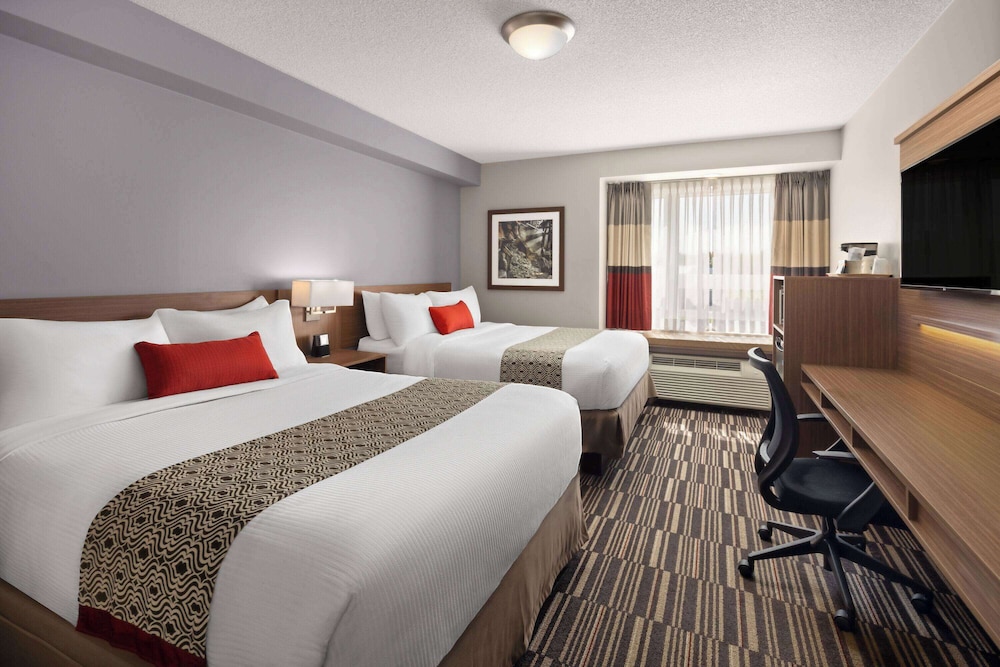 microtel inn and suites by wyndham kirkland lake