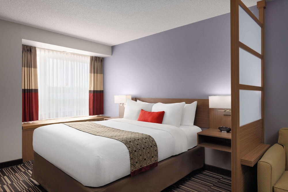 microtel inn and suites by wyndham kirkland lake