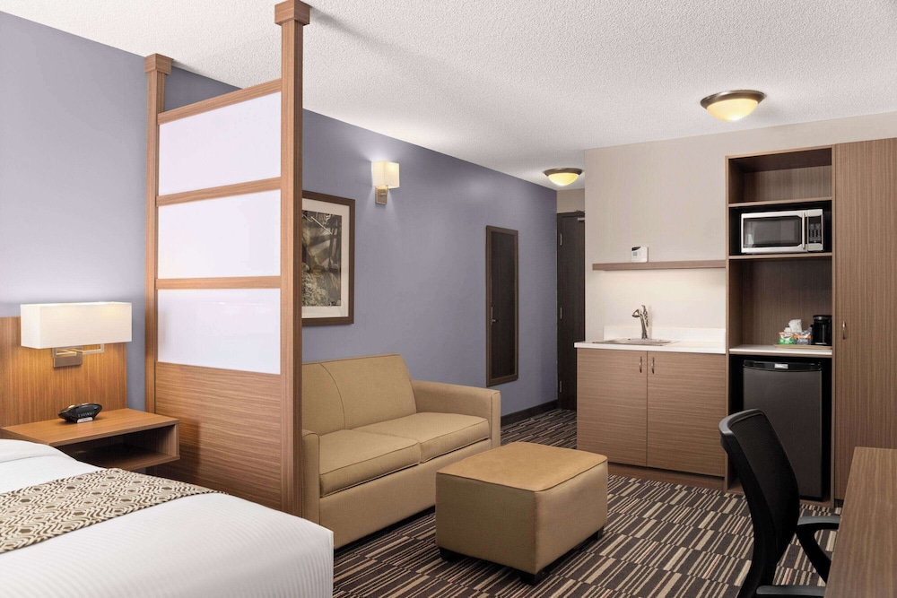 microtel inn and suites by wyndham kirkland lake