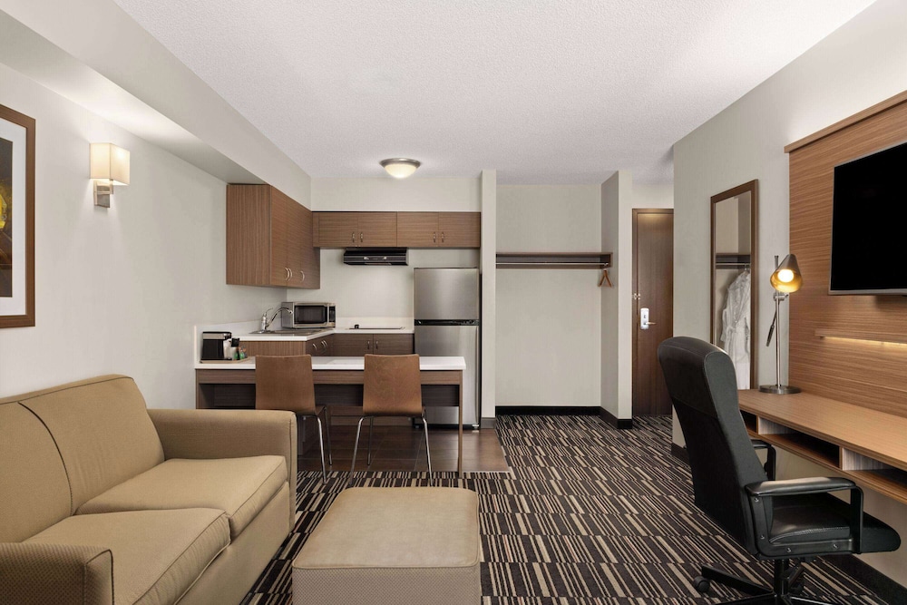 microtel inn and suites by wyndham kirkland lake
