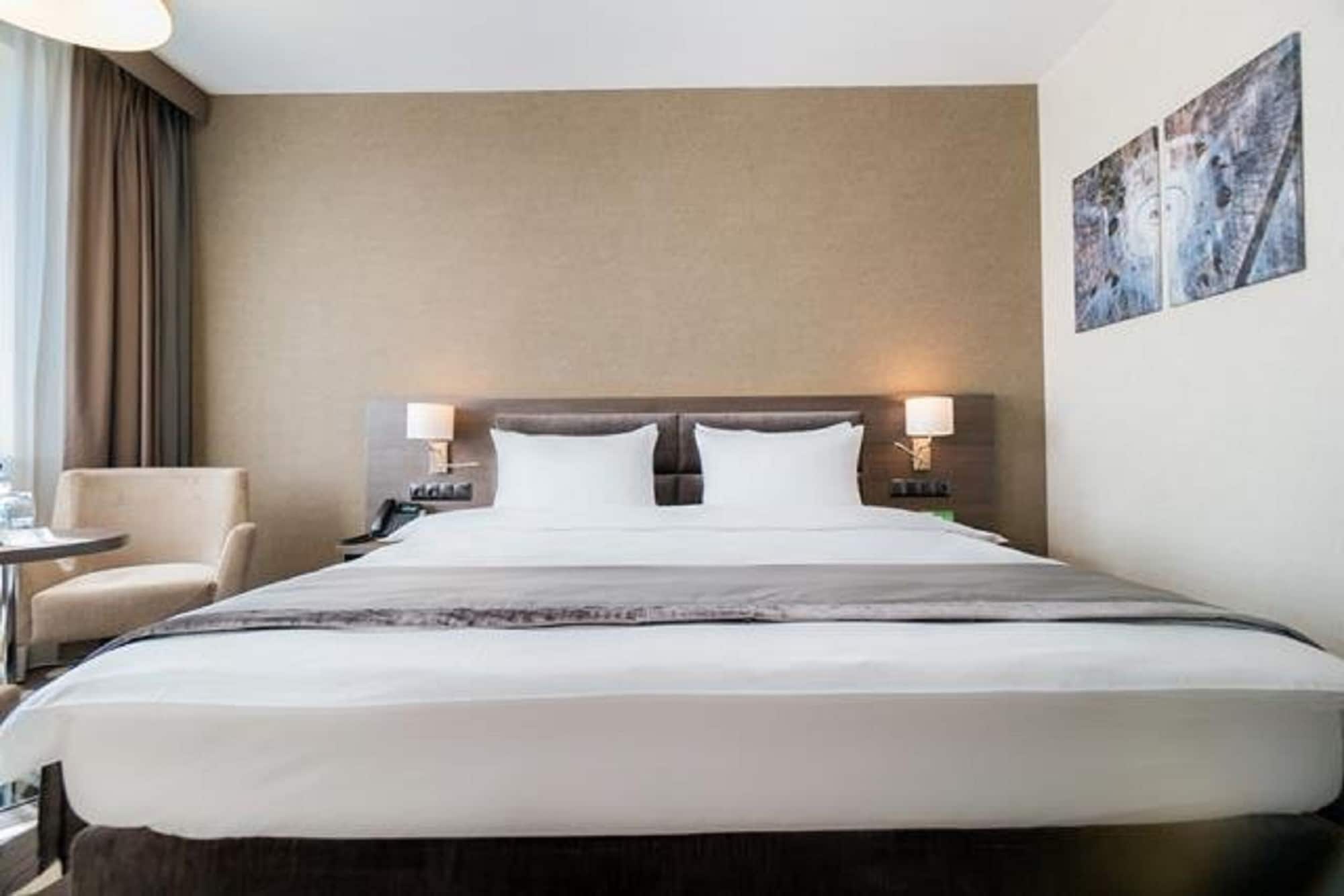 holiday inn dabrowa gornicza by ihg